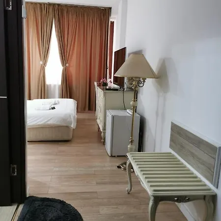 Otel Nevis Fundeni Bükreş