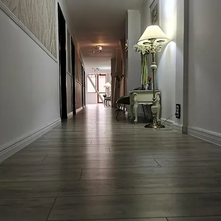 מלון Nevis Fundeni