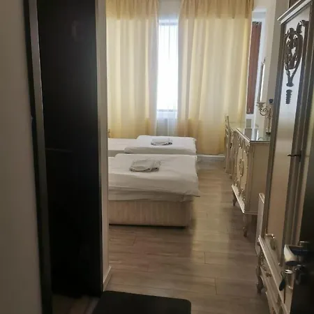 Отель Nevis Fundeni Бухарест