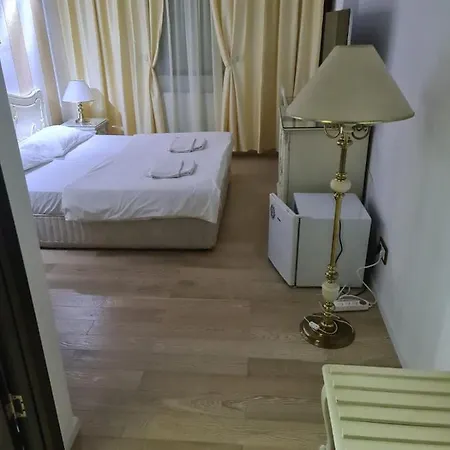 Nevis Fundeni * Bucarest